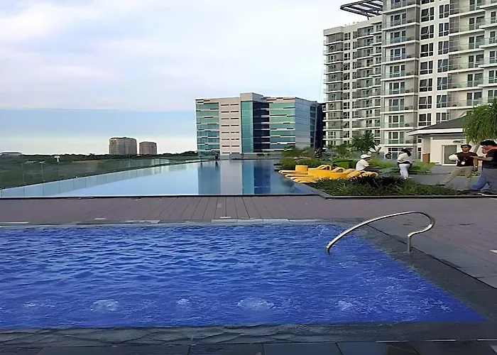Mactan Newtown Executive Себу