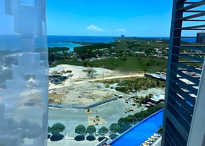 Mactan Newtown Executive 4* Себу