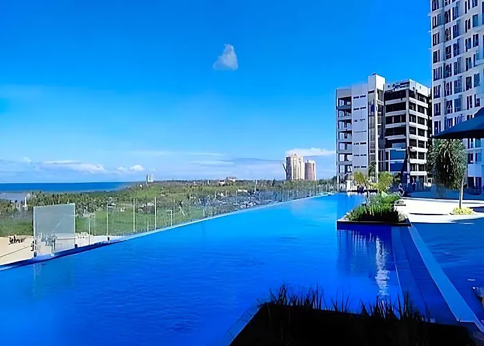 Mactan Newtown Executive Себу